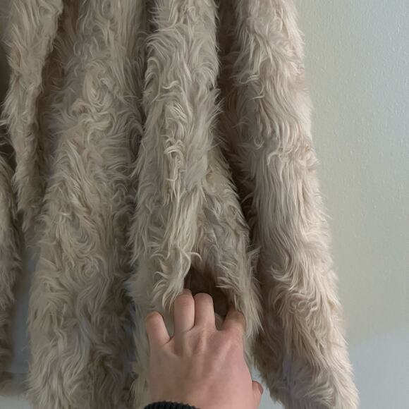 Theory Clairene Faux Fur Coat - Picture 5 of 9